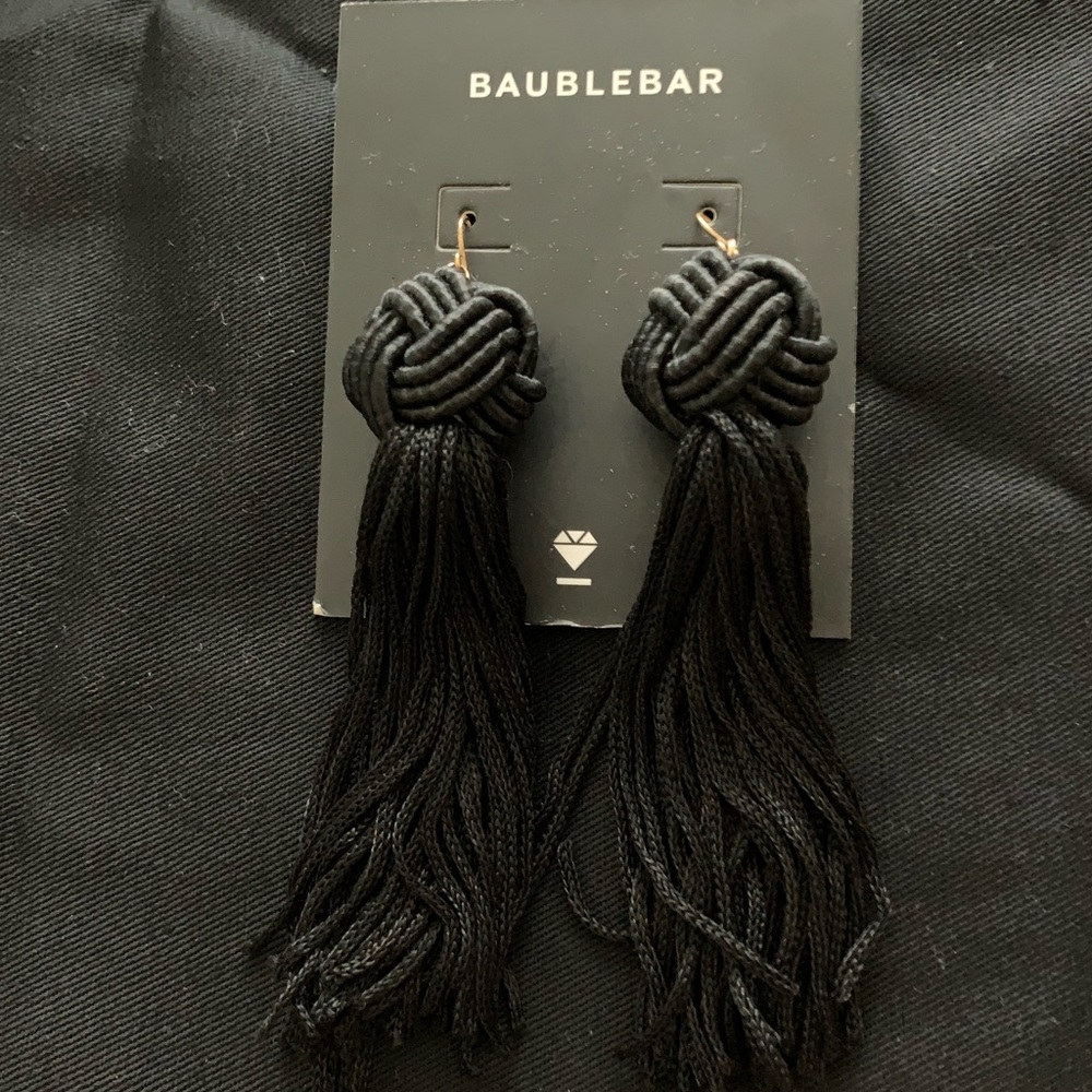 NWT Nordstrom black earring